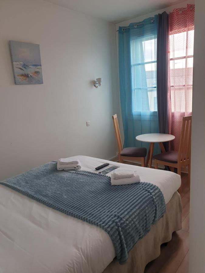 Hotel Le Petit Billot Vitré Eksteriør billede