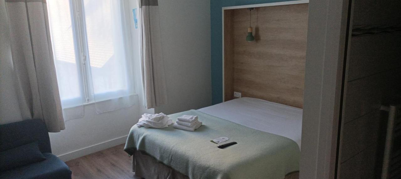 Hotel Le Petit Billot Vitré Eksteriør billede