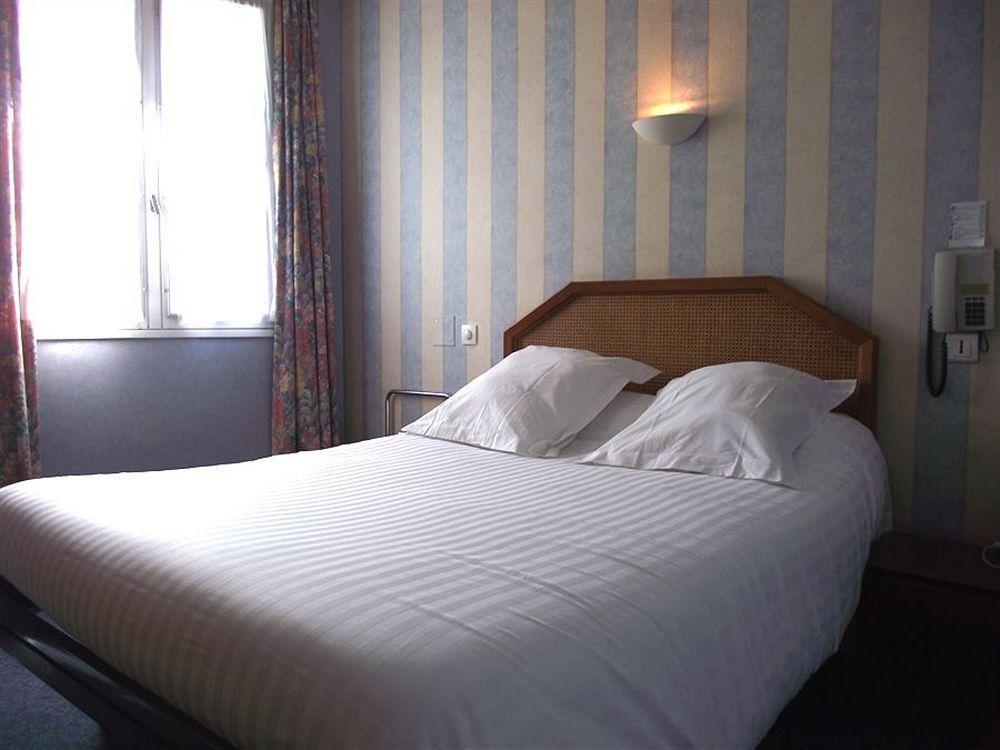 Hotel Le Petit Billot Vitré Eksteriør billede