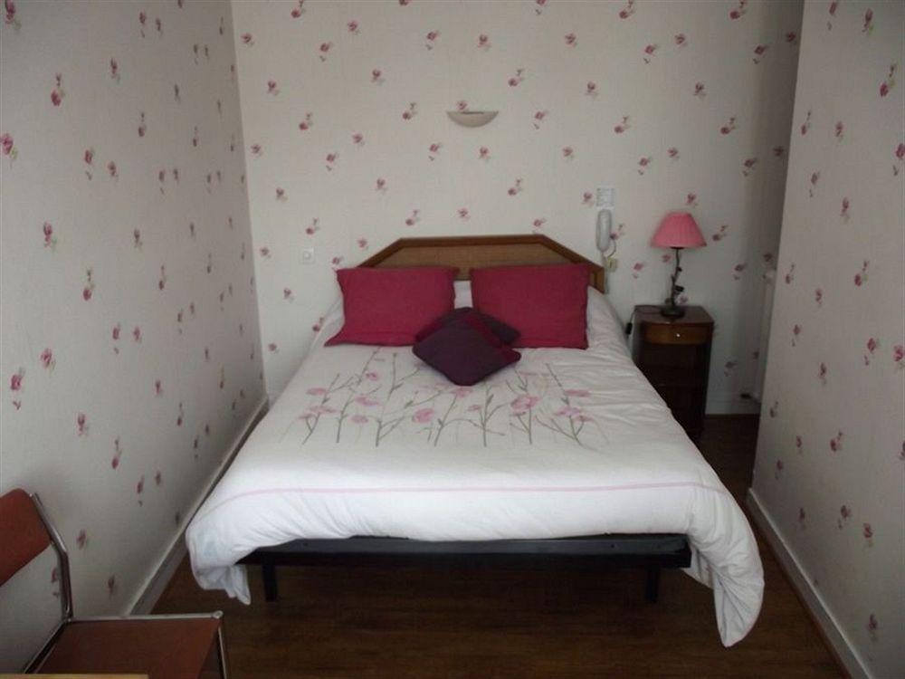 Hotel Le Petit Billot Vitré Eksteriør billede