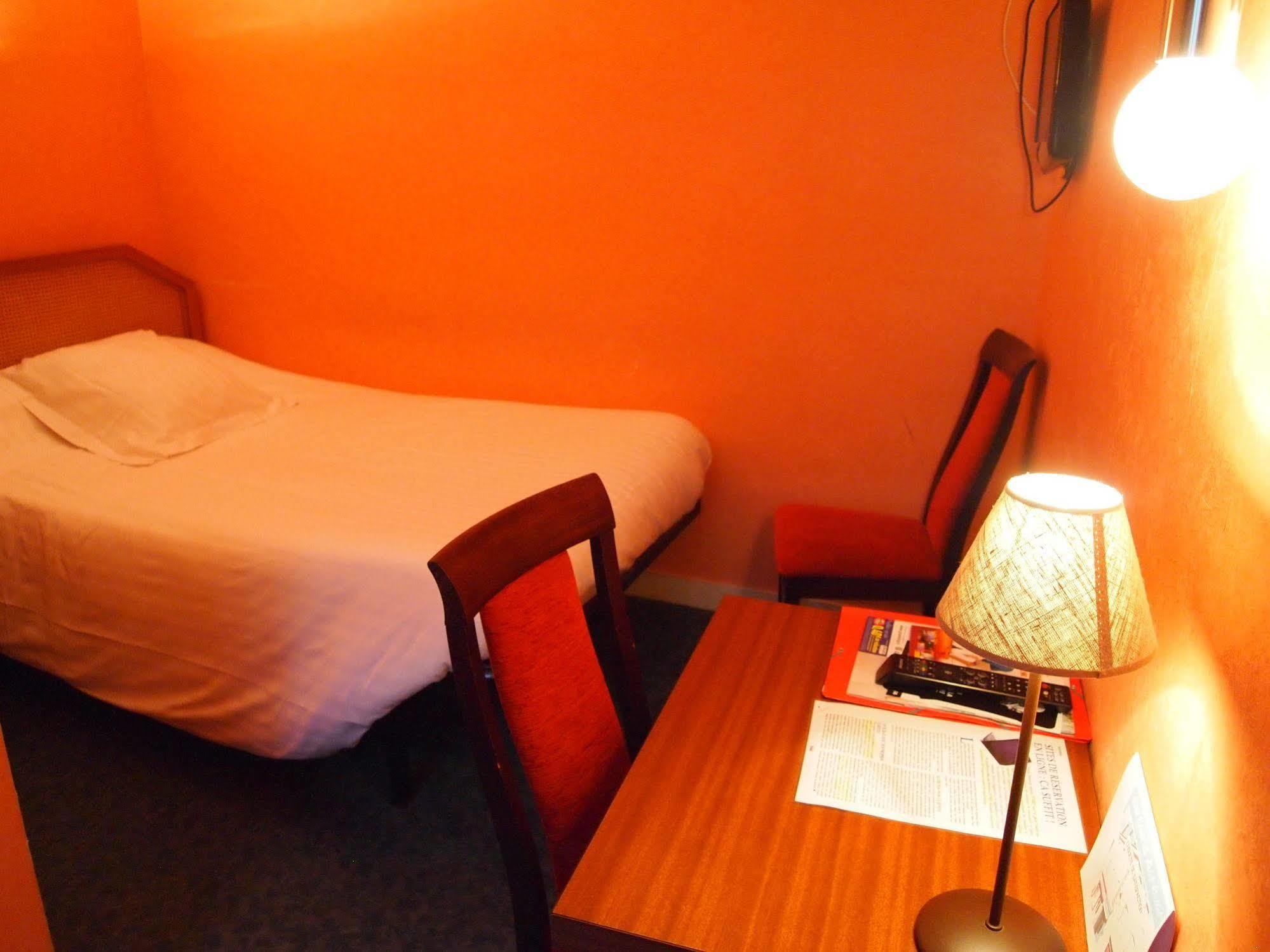 Hotel Le Petit Billot Vitré Eksteriør billede