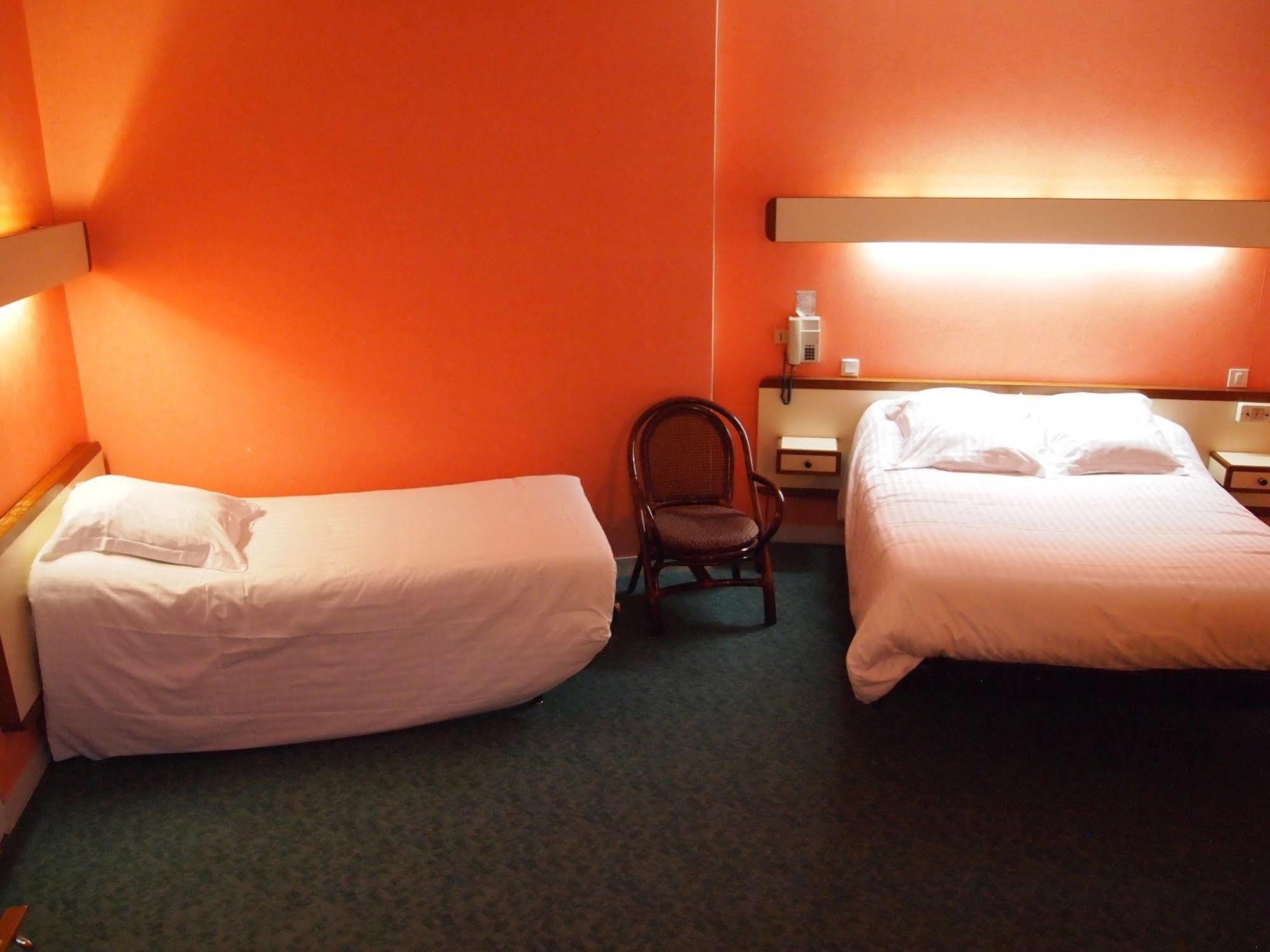 Hotel Le Petit Billot Vitré Eksteriør billede
